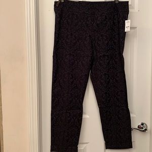 Slim leg mid rise ankle length satin finish pull on pants 18 W never worn